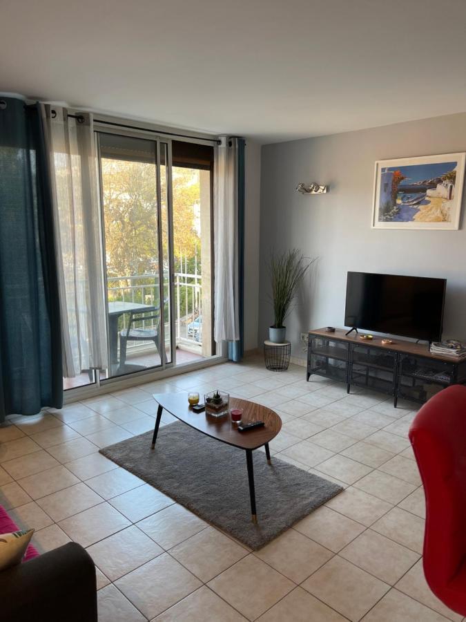 Moderne T2 Plein Centre Climatise - 200 M Du Port Apartment