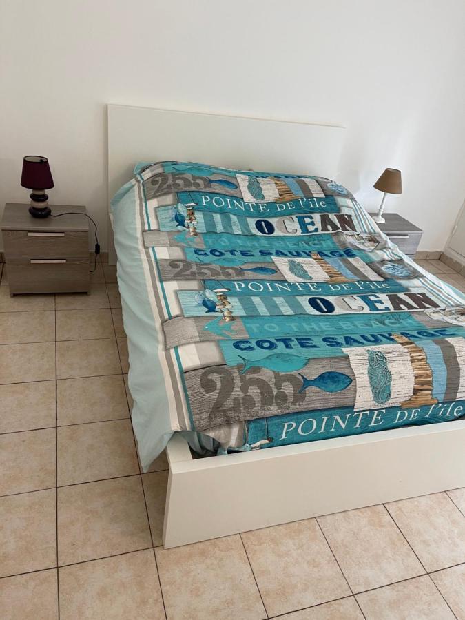 Moderne T2 Plein Centre Climatise - 200 M Du Port * Cassis