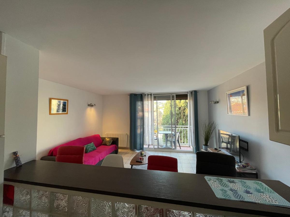 Moderne T2 Plein Centre Climatise - 200 M Du Port * Cassis
